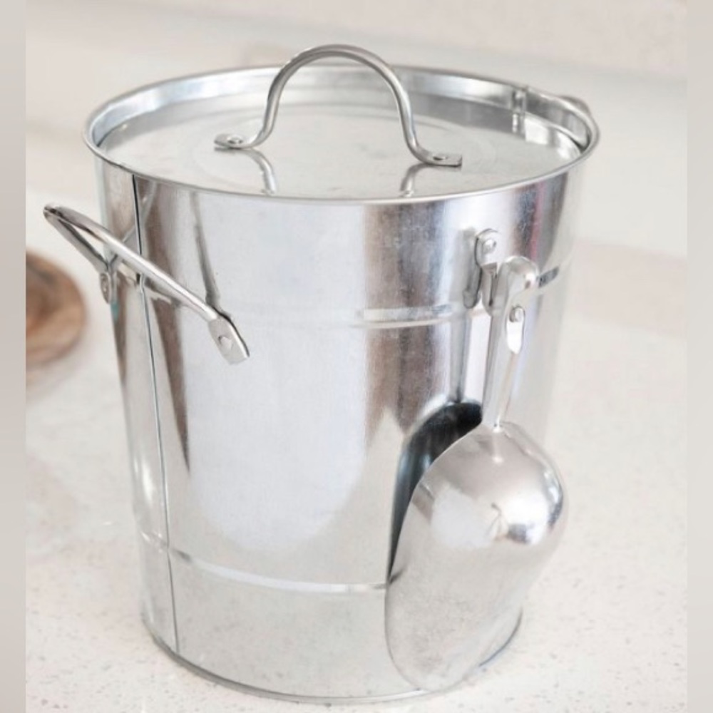 Rustic 3-PieceTwine Ice Bucket- Galvanized Steel W/Lid & Scoop NEW!